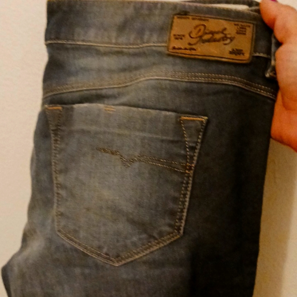 31 x 32 diesel low waist stretch jeans